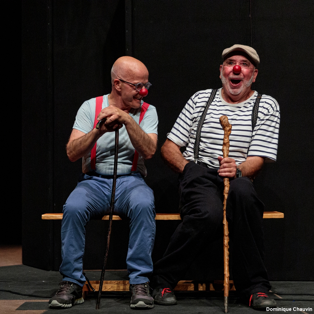 2019-06-25-205628-usine-clowns.jpg